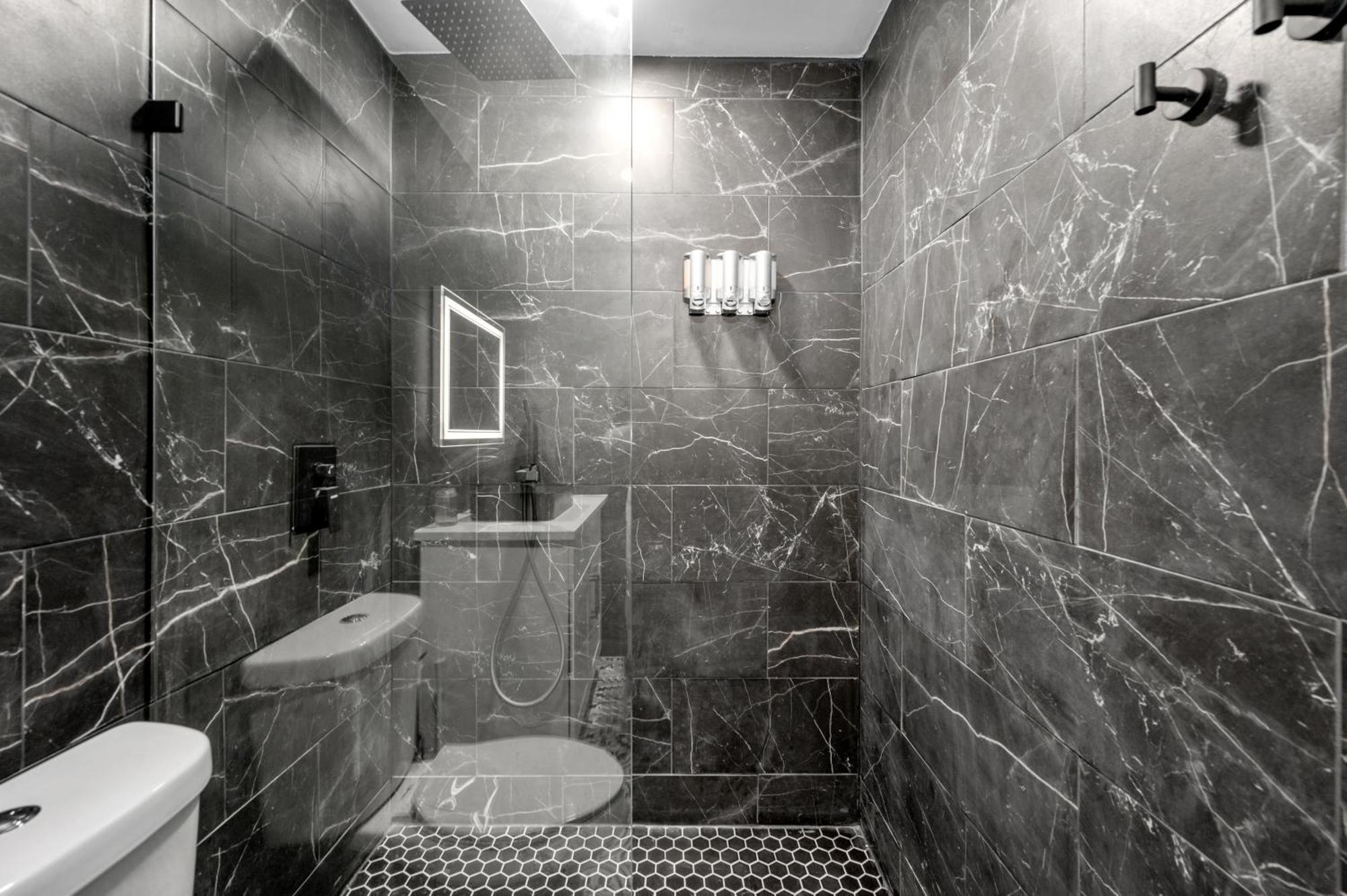 Warm Heights 2Br With Pool & Free Parking Apartman Houston Kültér fotó